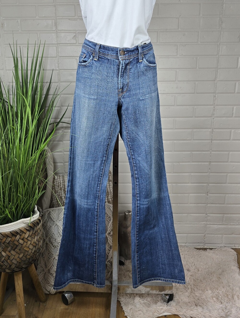 Vintage Y2k Citizens Of Himanity Low Rise Flared Jeans Size 31